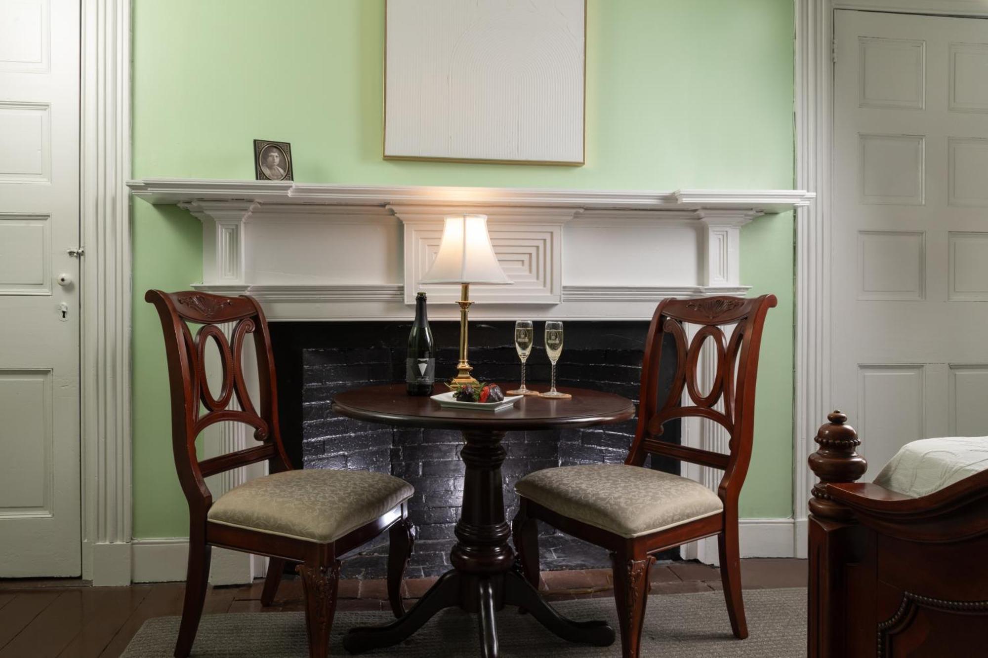 Carlisle House Bed And Breakfast Bagian luar foto