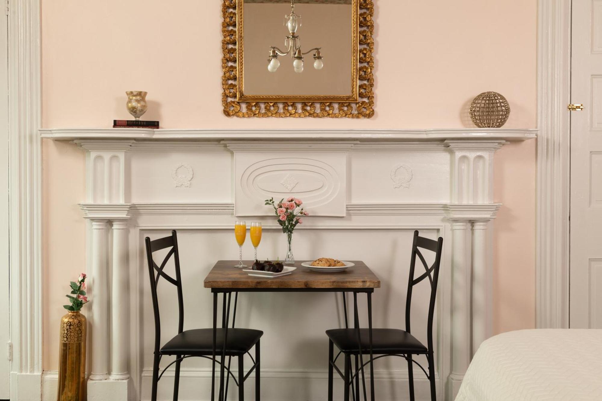 Carlisle House Bed And Breakfast Bagian luar foto