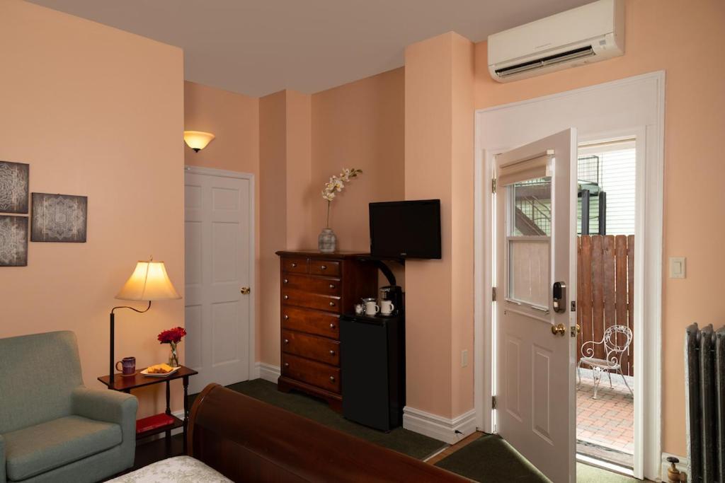 Carlisle House Bed And Breakfast Bagian luar foto